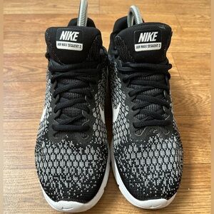 Women's Nike Air Max Sequent 2 Black/White/Grey Running Shoes US 8 - Comfy!